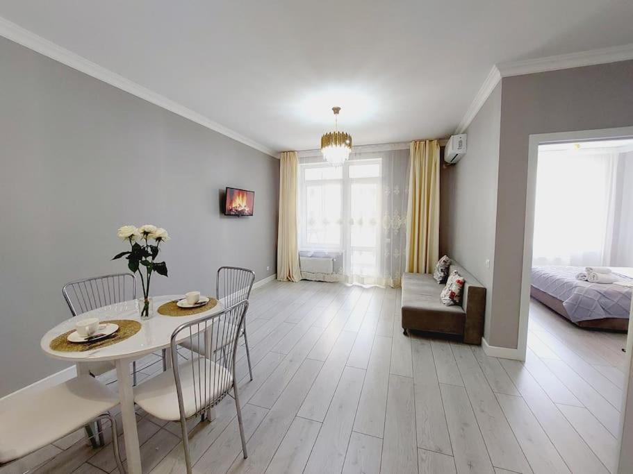 Apartamento Жк Only Sun В 10 Минутах От Аэропорта Astaná Exterior foto